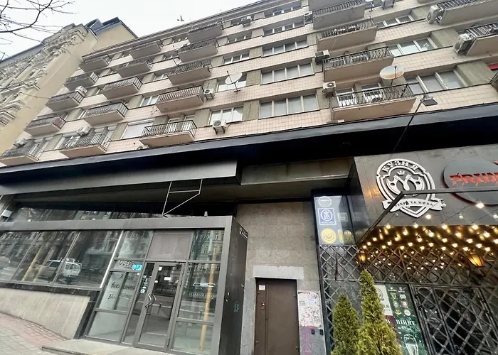 Apartments Near Arena City