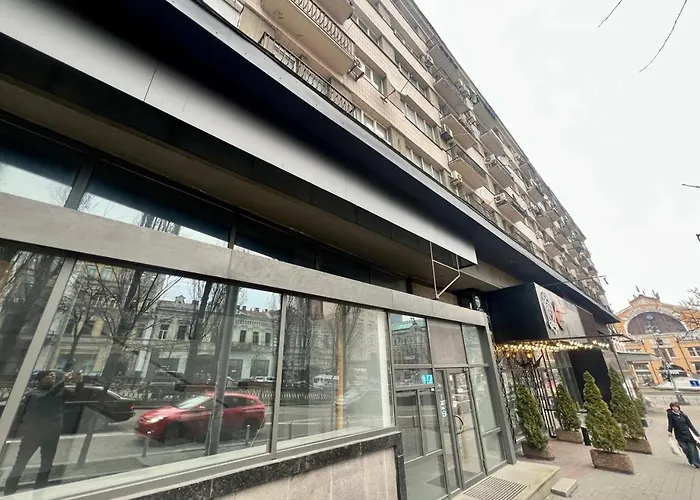 Apartments Near Arena City
