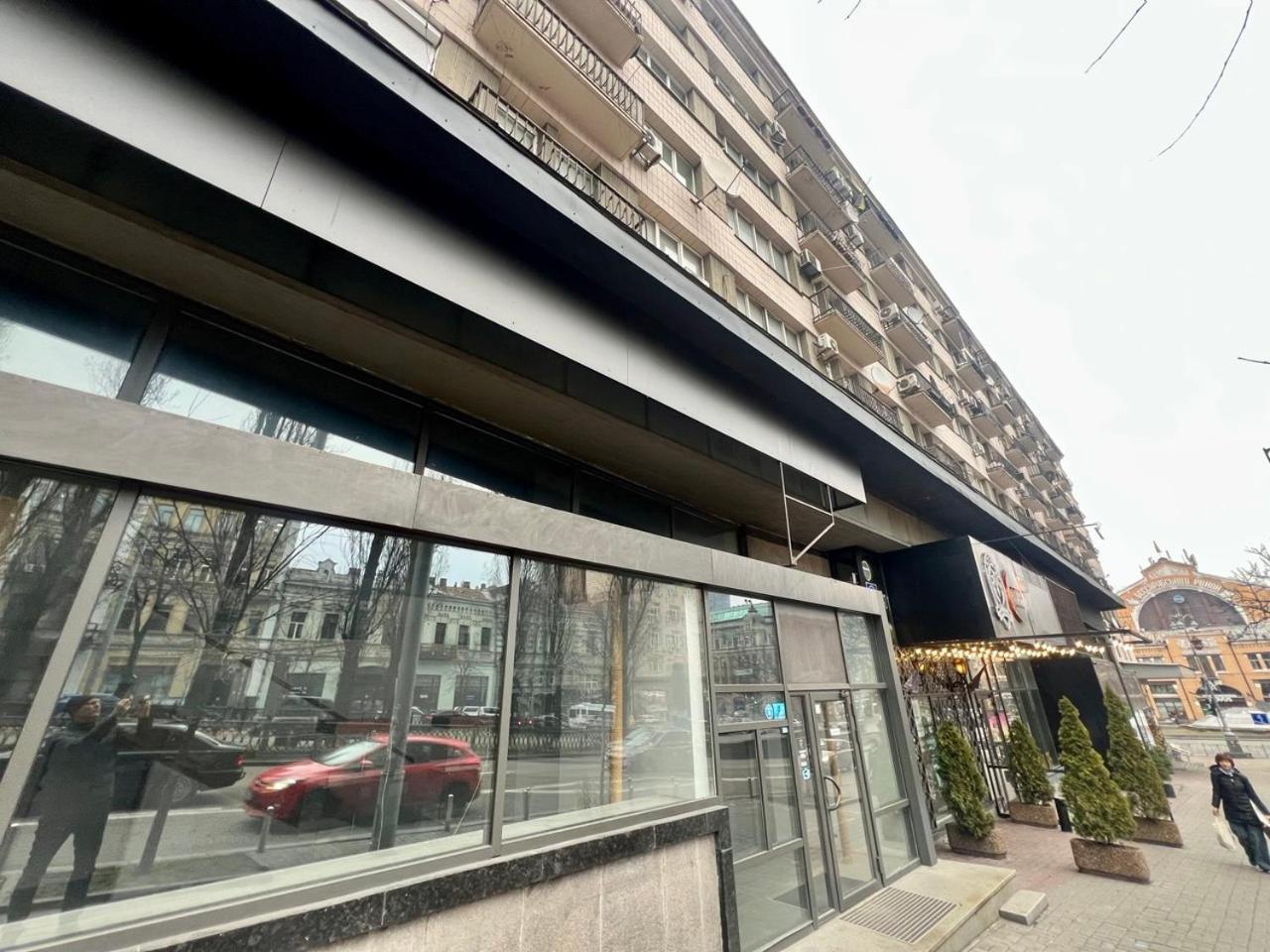 Near Arena * Kiew